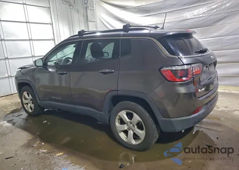 2018 Jeep Compass Latitude z USA, uszkodzony, nr VIN 3C4NJDBB2JT155081